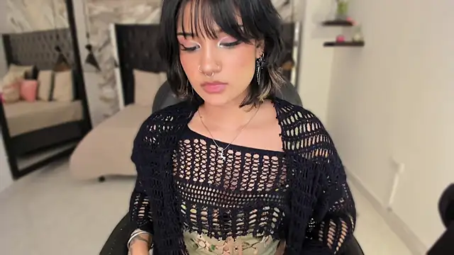renee_shelby_'s Live XXX Chat