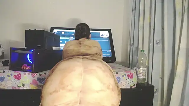 eolicasex live XXX chat