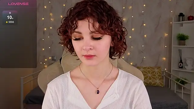Chat +18 de Kira__Fluffy ao vivo