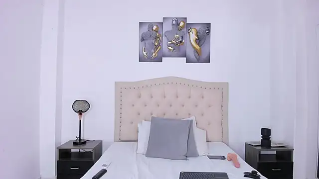 Webkamerová show bustyluciana_____