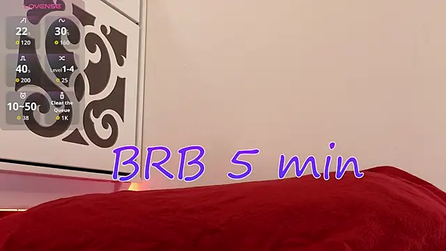 Umia_Bordered 即時 XXX 聊天