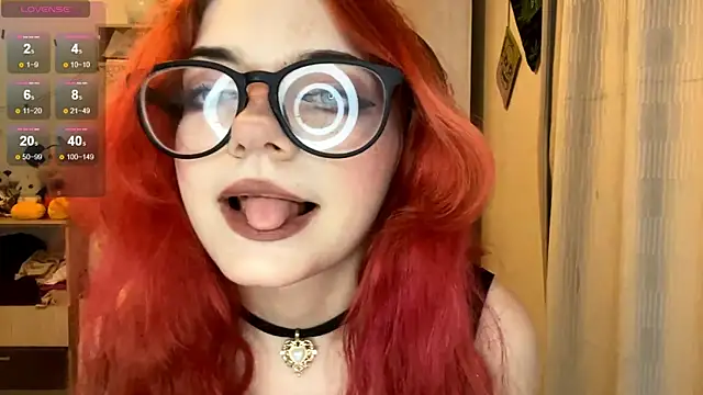 Chatroom XXX en direct de RedHeadCat