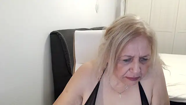 Chat +18 de SusiLifeXXX ao vivo