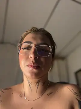 CarolQueen1_ – Live XXX-chat