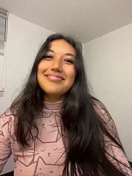 SharaRous Chat XXX in diretta