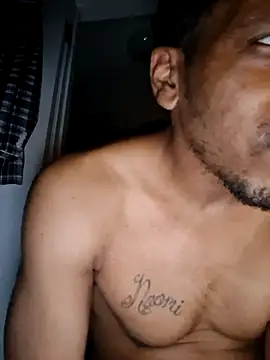 Chat +18 de bigboytoy912 ao vivo