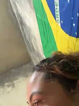 Chloe_Leaozinho লাইভ XXX চ্যাট