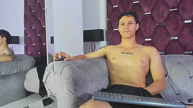 Živý XXX chat TonyBenedetti