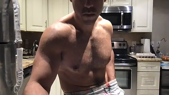 BigGuyMuscle Live XXX Chat