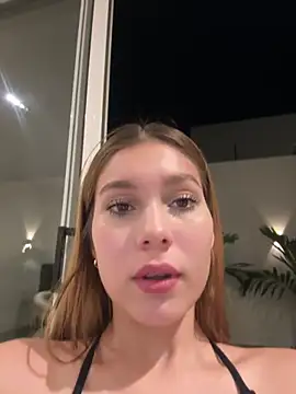 Nikii__'s Live XXX Chat