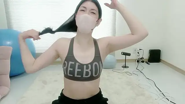 Rin-A-Rise Chat XXX live