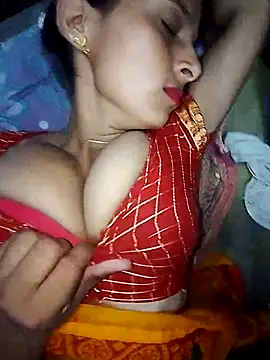 Bhabhi-Devar- Adlı Modelin Web Kamerası Şovu