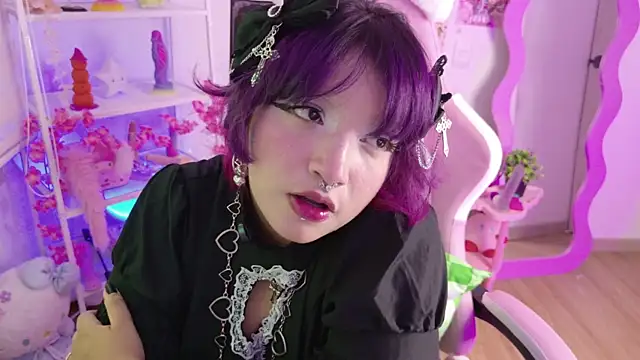 Czat XXX na żywo – Noisy_doll