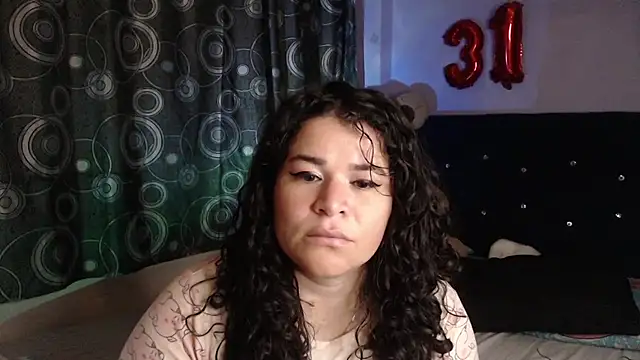 Czat XXX na żywo – ANGELIQUE_KLANE