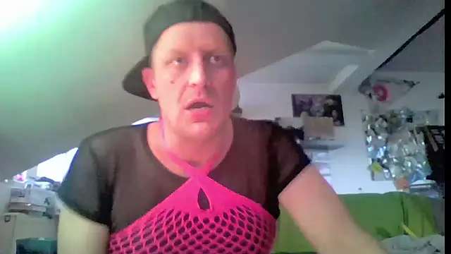 Bigthroaterboy Adlı Modelin Web Kamerası Şovu