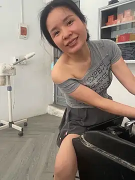 Ivy_Trix2 现场XXX聊天