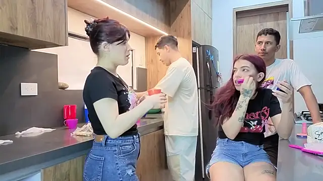 Онлайн чат XXX Hall_sextape