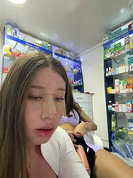 צ'אט XXX בשידור חי של roouse
