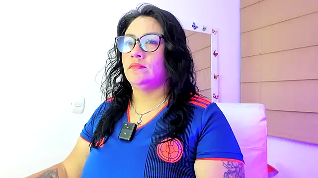 gataluna67's Live XXX Chat