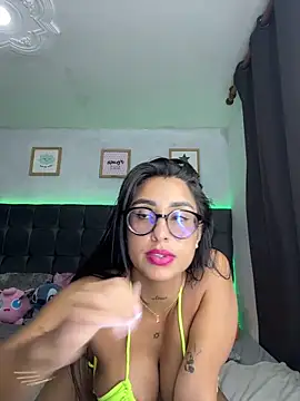 lovely_violet13's Live XXX Chat