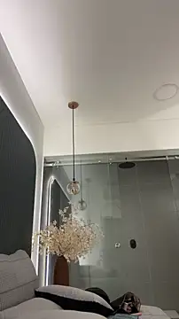 XXX chat uživo modela AliceRitter