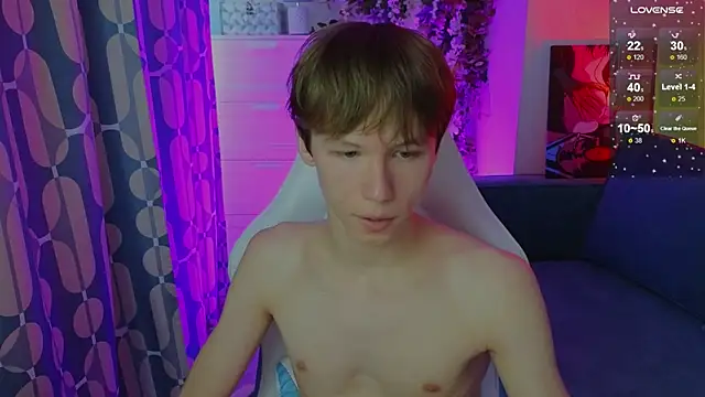 cuMte_boyのライブXXXチャット