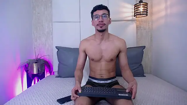 Philip_collins' Live XXX Chat