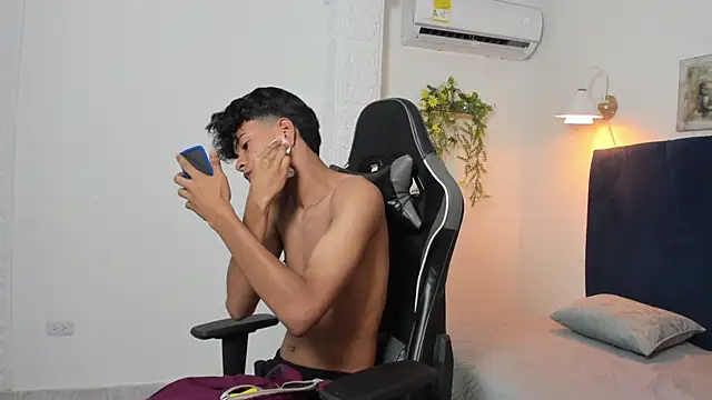 Czat XXX na żywo – jacob_cum23