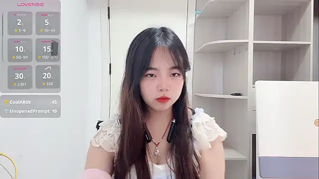 hellokiki99's Live XXX Chat