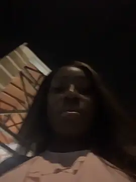 Chatroom XXX en direct de ZarahFerreira