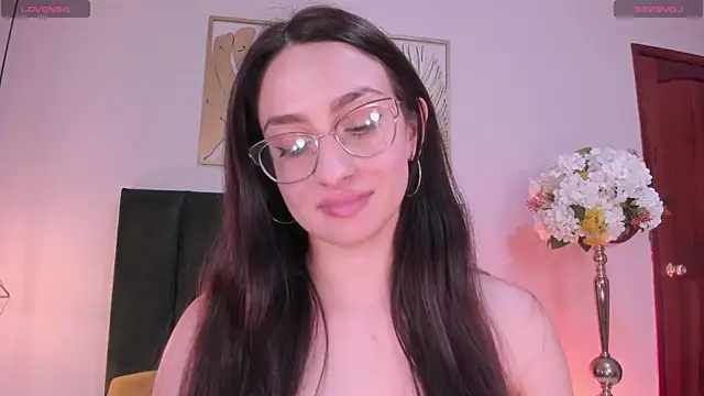 צ'אט XXX בשידור חי של AndraCyruss