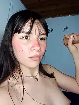 MikasaxX_ 라이브 XXX 채팅