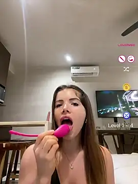 MatildaHai Chat XXX live