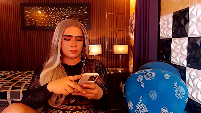 Chat +18 de SeductiveAshleyTS ao vivo