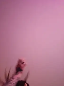 LilyOrion XXX чат на живо