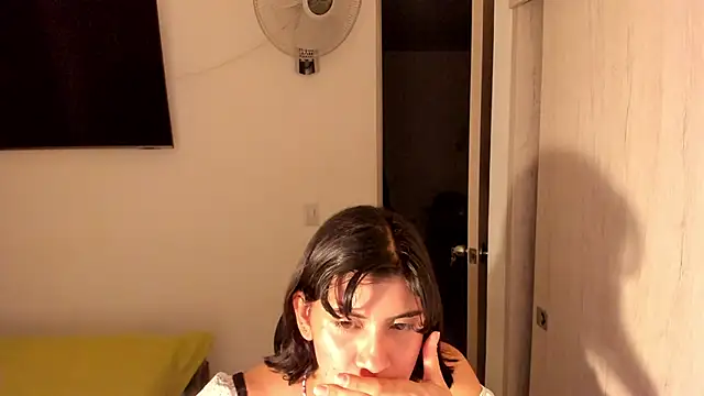 צ'אט XXX בשידור חי של misstoya