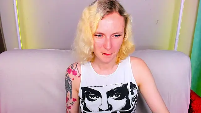 צ'אט XXX בשידור חי של LikiLips