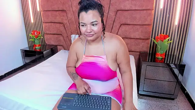 Онлайн чат XXX Lara_Seduce