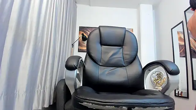 Chat +18 de Caled_Saenz ao vivo