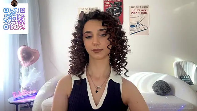 LinaMour's Live XXX Chat