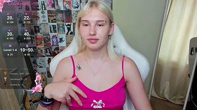 EvelinaLuu Chat XXX in diretta