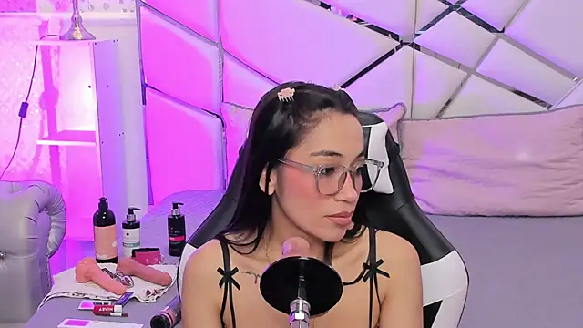 Chat XXX en directo de GabbieSkinny