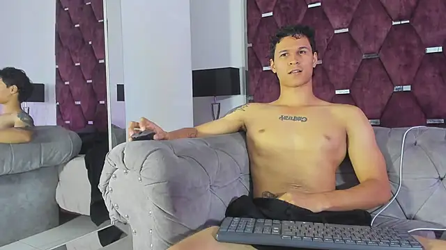 TonyBenedetti 라이브 XXX 채팅