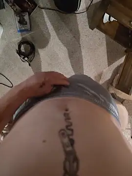 Czat XXX na żywo – Cummaker69