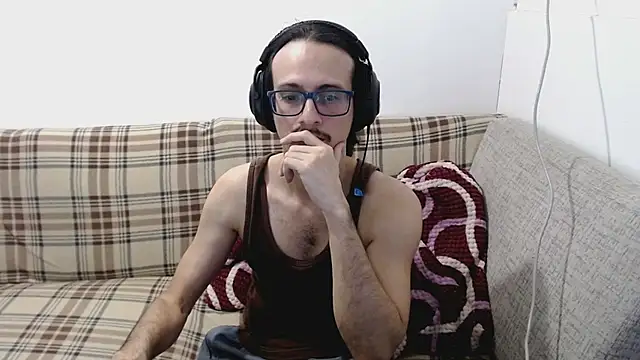 Chatroom XXX en direct de cholitohermoso