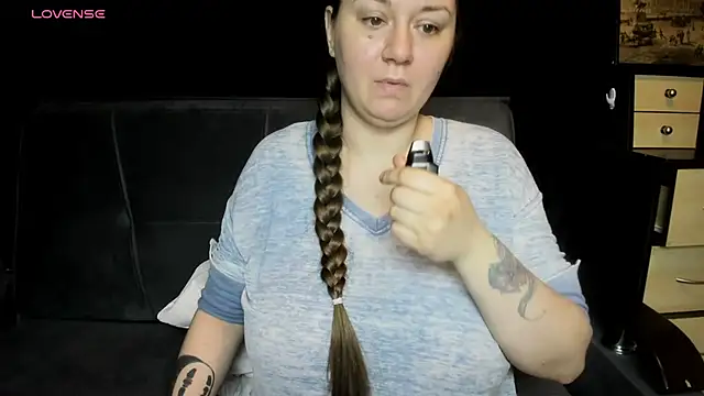 AlisaBacker XXX чат на живо