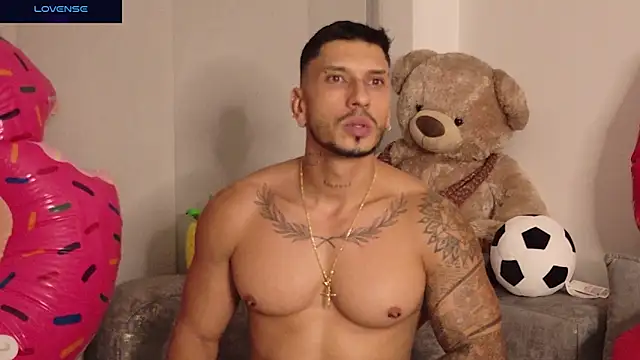 Seth_Vegaa Live XXX-Chat