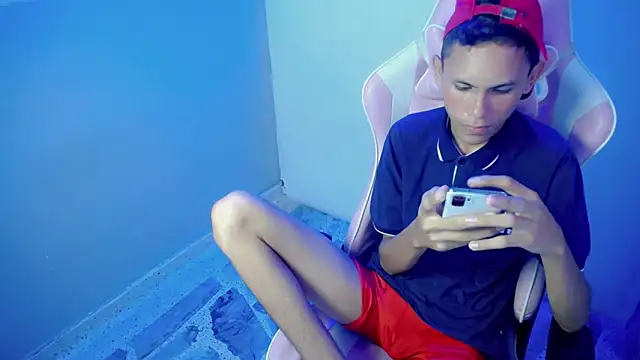 sombra_18's Live XXX Chat