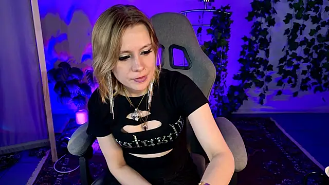 Chat +18 de Kumiho_7777 ao vivo