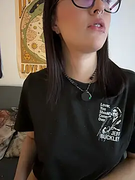 Chat XXX en directo de HinaSweet